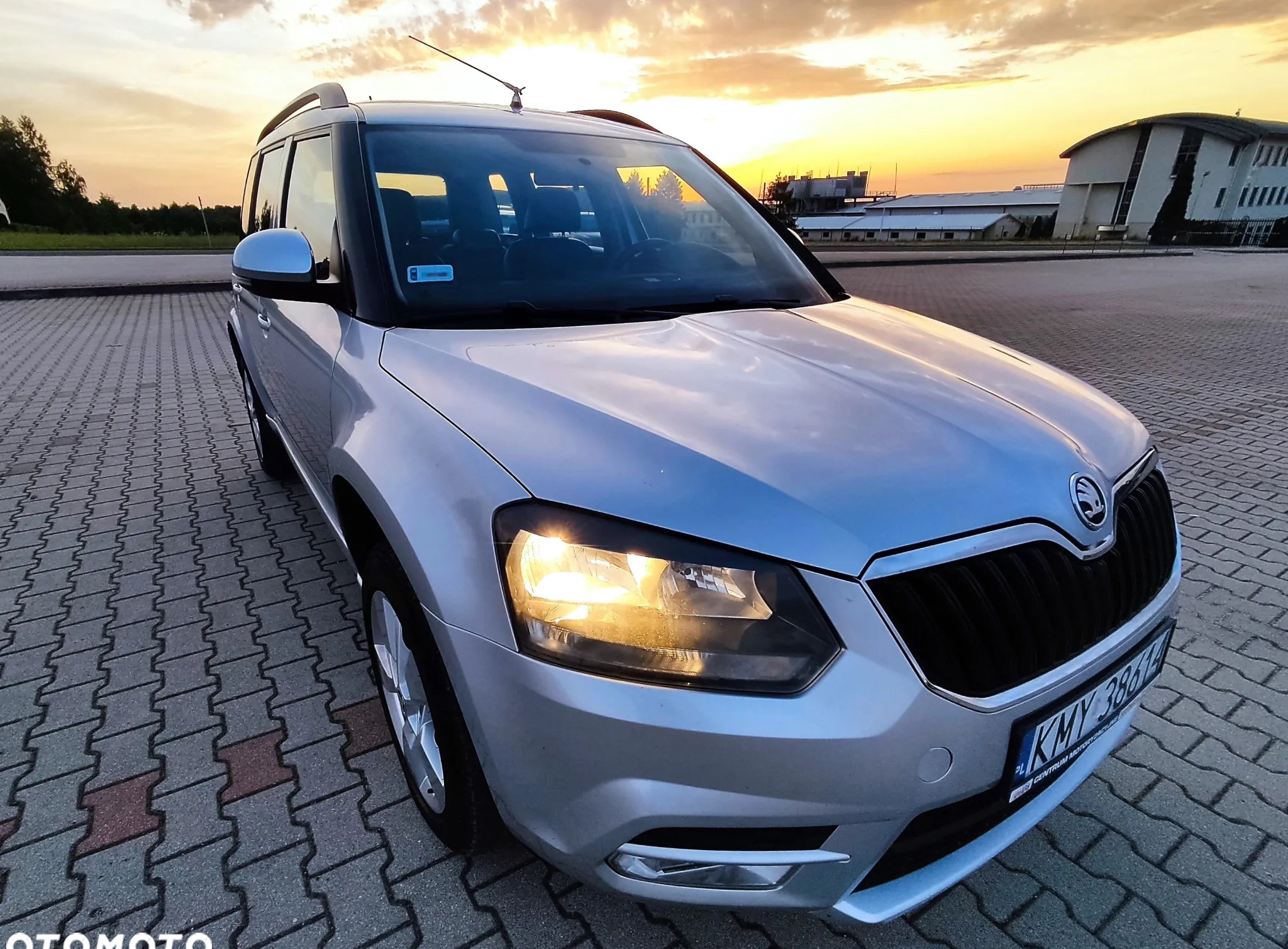 Skoda Yeti cena 45000 przebieg: 170000, rok produkcji 2016 z Myślenice małe 562